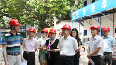 自治区文化厅黄宇厅长一行巡查我校民族文化艺术教学综合大楼建设工地