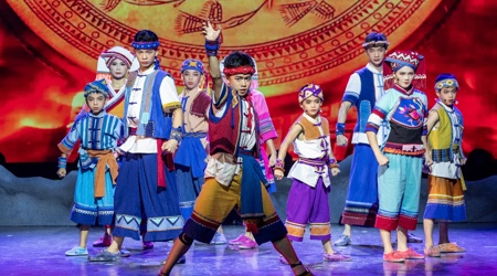 我校原创杂技剧《照破云天》亮相第十二届中国—东盟（南宁）戏剧周