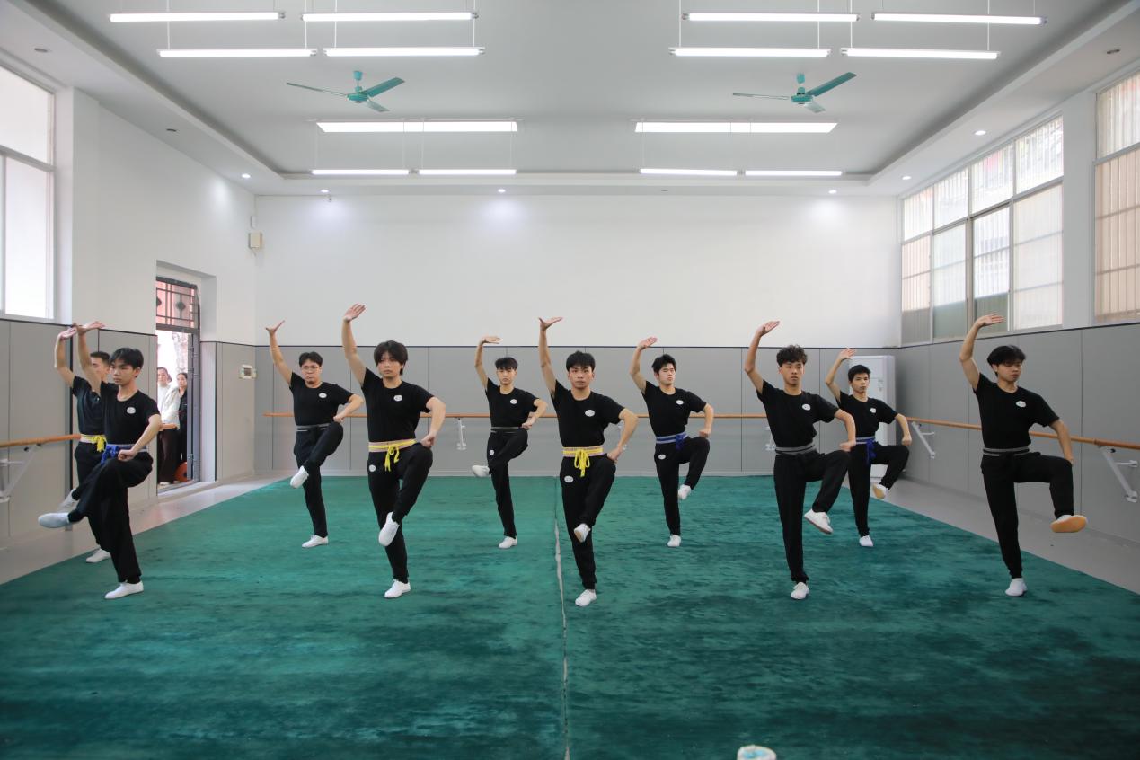 5443dfd31b0d19dff358f8b2341c3e7a