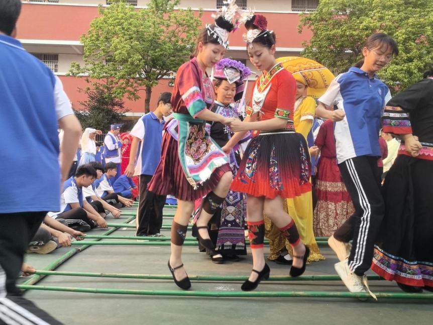 3060361d83e2a150b41f94927c9febec